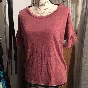 😍Pink/Mauve Distressed short sleeve tshirt. Siz M